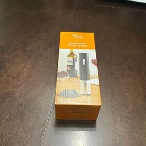 Black Automatic Wine Opener